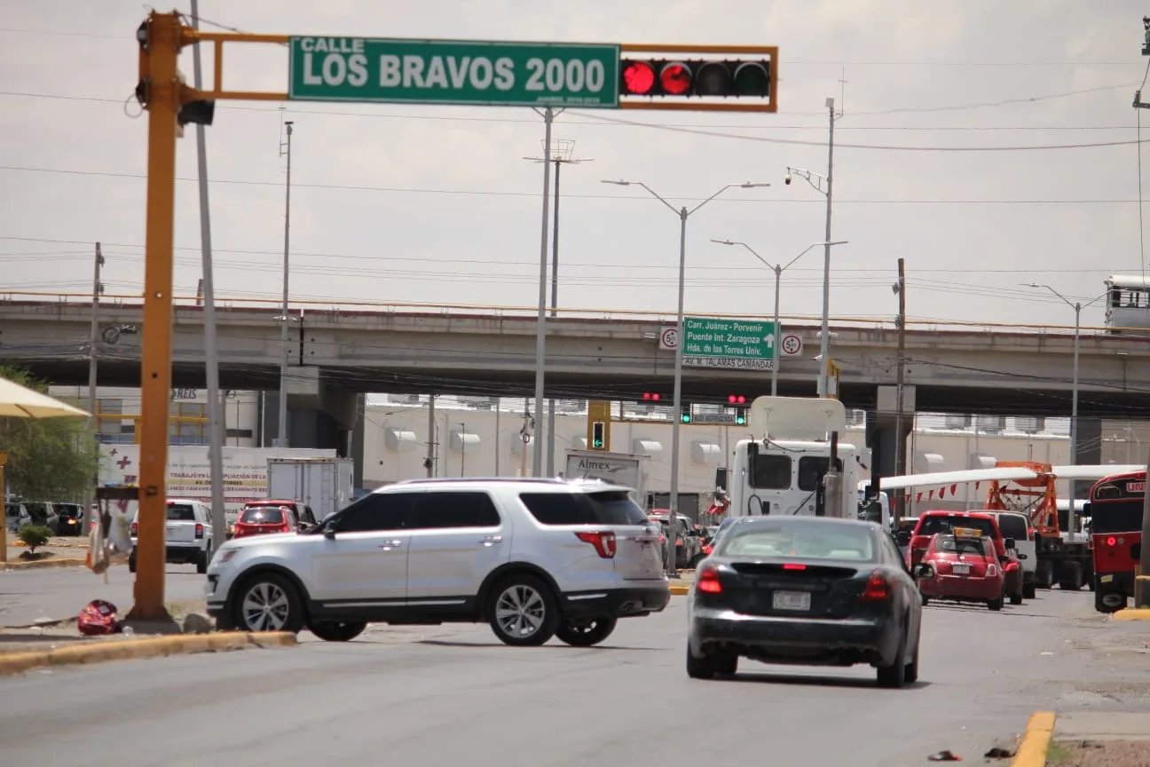 Cierre parcial en avenida De las Torres por trabajos de drenaje este domingo en Torreón - imagen 2