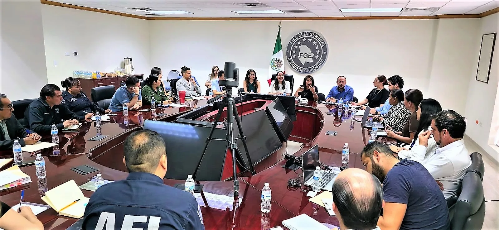Fiscalía de Chihuahua fortalece apoyo a familias desplazadas en Comisión Estatal - imagen 3