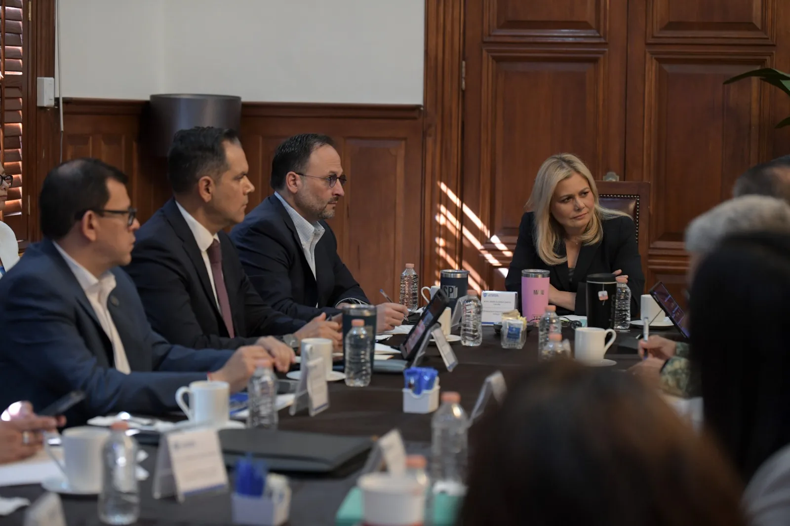 Gobierno de Chihuahua refuerza atención en Cinco Llagas para mejorar seguridad y apoyo comunitario - imagen 1