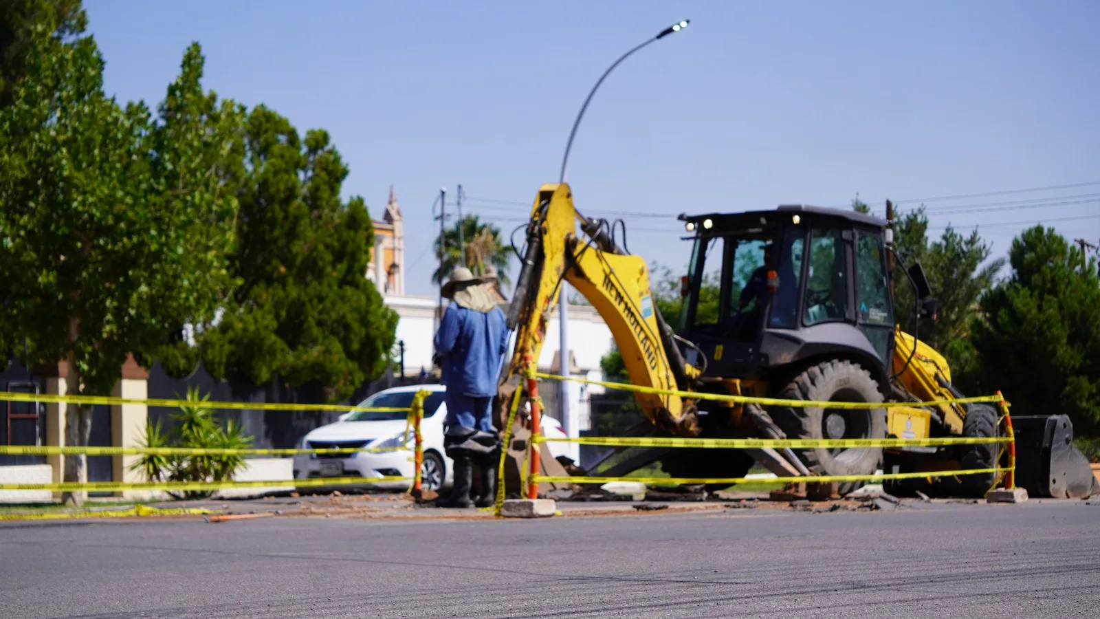 Reparan fuga en línea principal de agua potable en avenida Zarco, Chihuahua - imagen 2